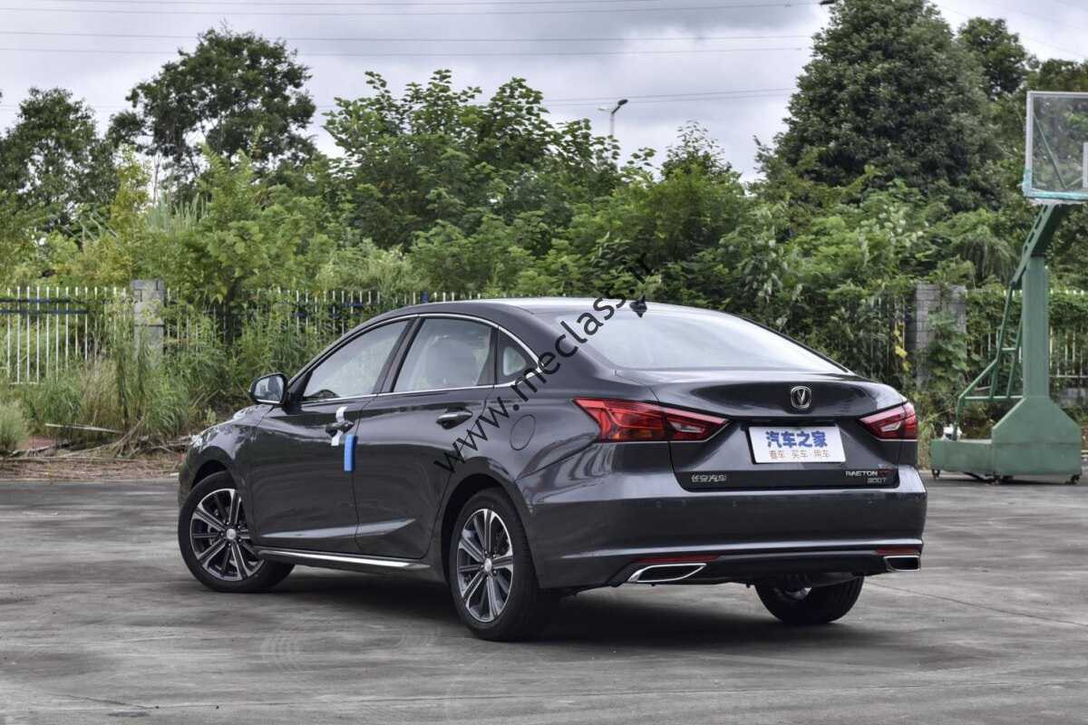 چانگان CC 2022، یک کپی از سدان هیوندای
